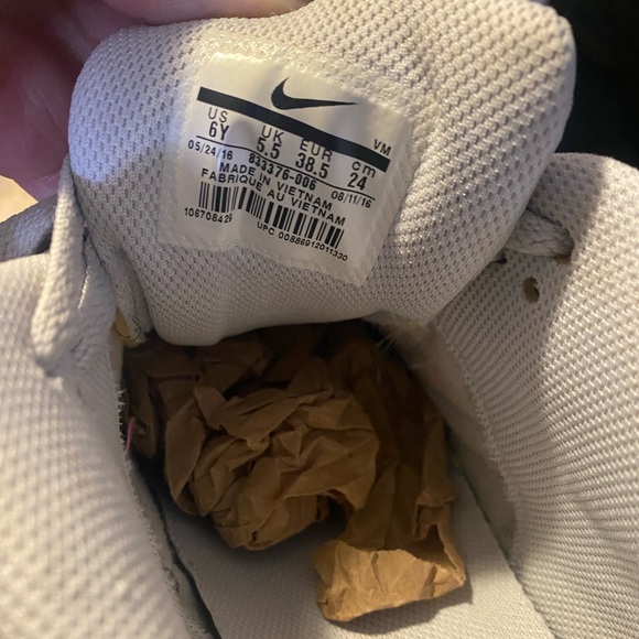 EUC Nike Air Max 90 LTR GS SZ 6/WMNS 7.5 Pure Platinum - Picture 15 of 16